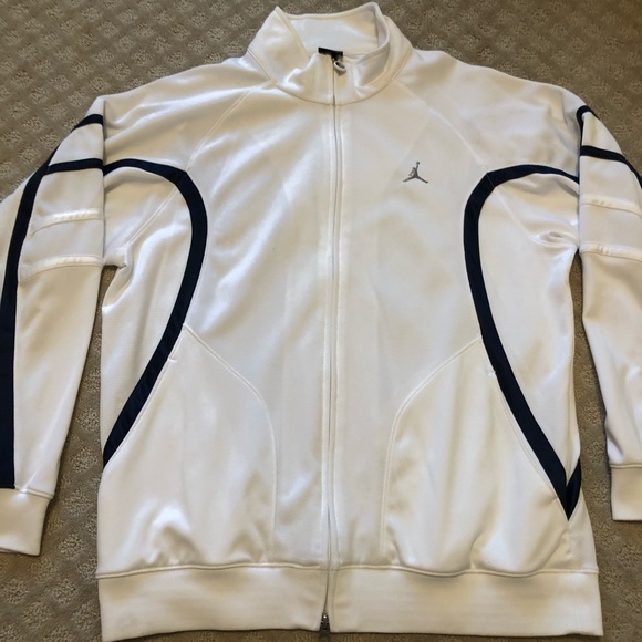 ⚪️🔵 Men’s Jordan Zip Up - Picture 3 of 6